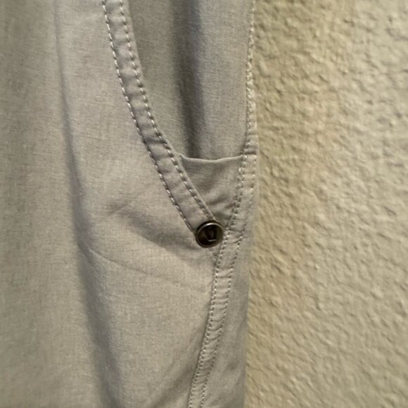 Vuori men’s workout shorts there are compression shorts inside the shorts 34 - Picture 4 of 7